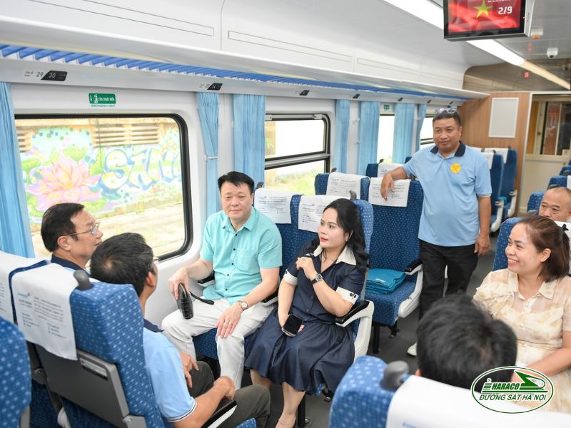 Tàu Hà Nội Đồng Hới