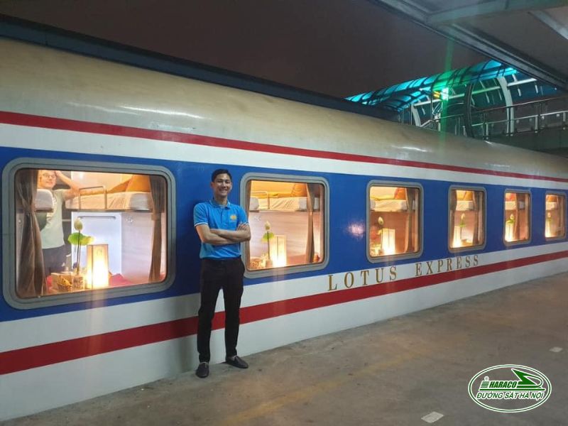 Tàu Hà Nội Đồng Hới