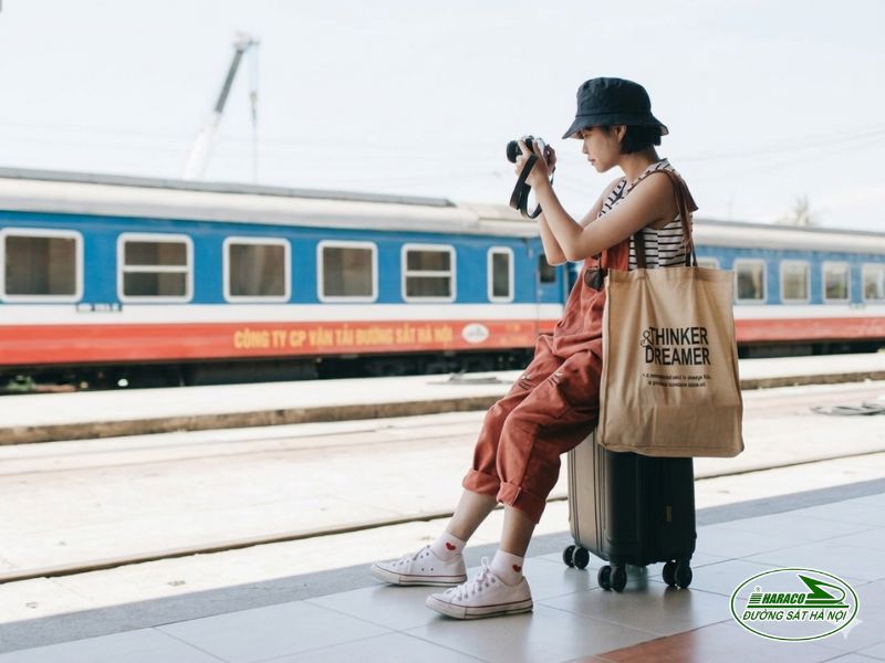 Tàu Hà Nội Huế Tàu Hà Nội Huế