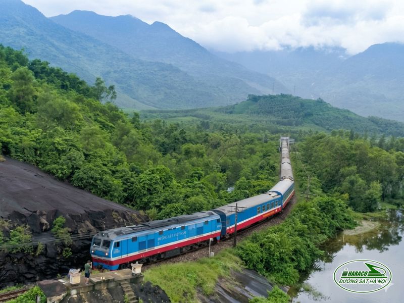 Tàu Hà Nội Huế Tàu Hà Nội Huế