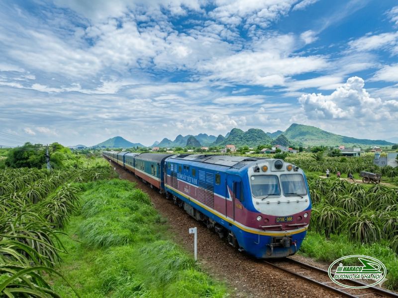 Tàu Hà Nội Lào Cai