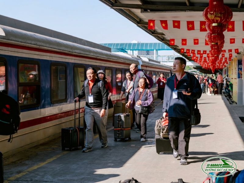 Tàu Hà Nội Quảng Ngãi