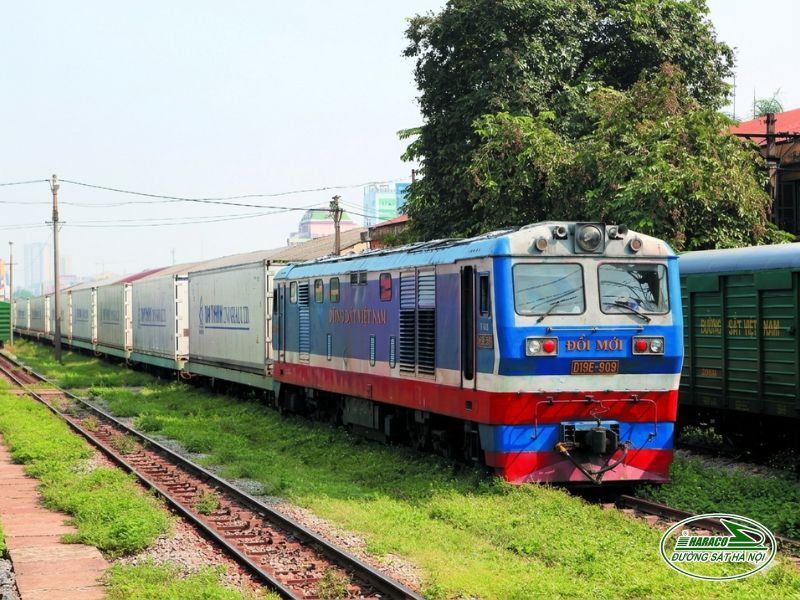 Tàu Hà Nội Tháp Chàm