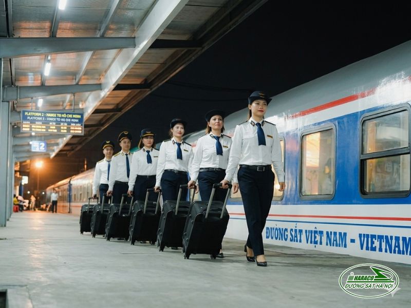 Tàu Hà Nội Tuy Hòa