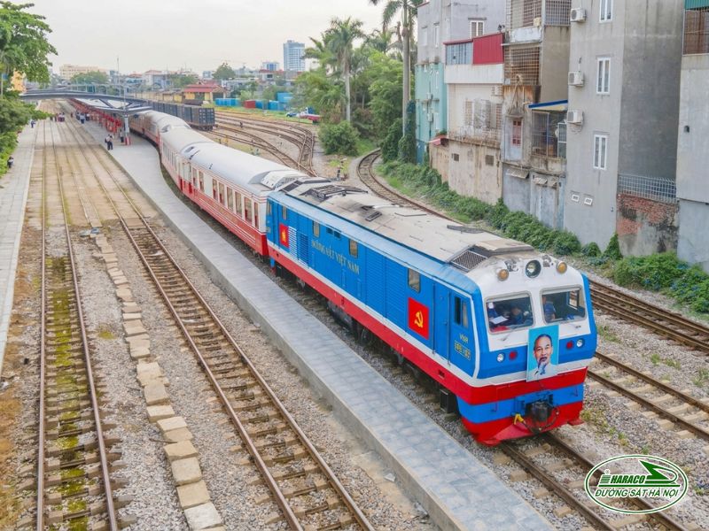 Tàu Hà Nội Vinh