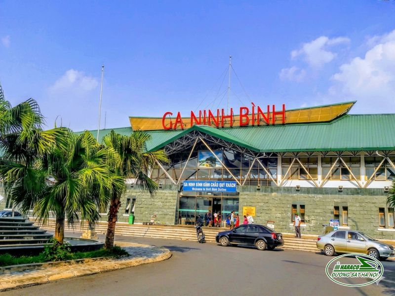 Tàu Ninh Bình Hà Nội