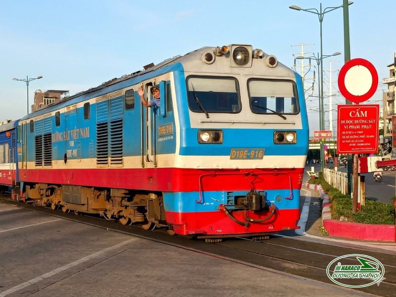 Tàu Ninh Bình Nam Định