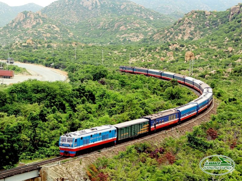 Tàu Sài Gòn Đồng Hới