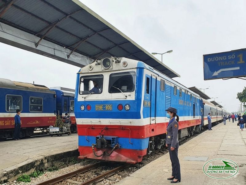 Tàu Sài Gòn Hà Nội