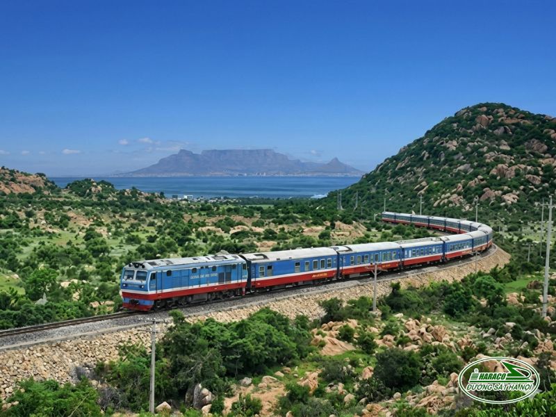 Tàu Sài Gòn Hà Nội