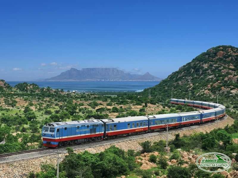 Tàu Sài Gòn Tháp Chàm